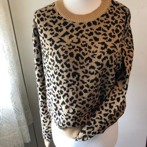 H&M Sweaters - H&M cheetah print sweater